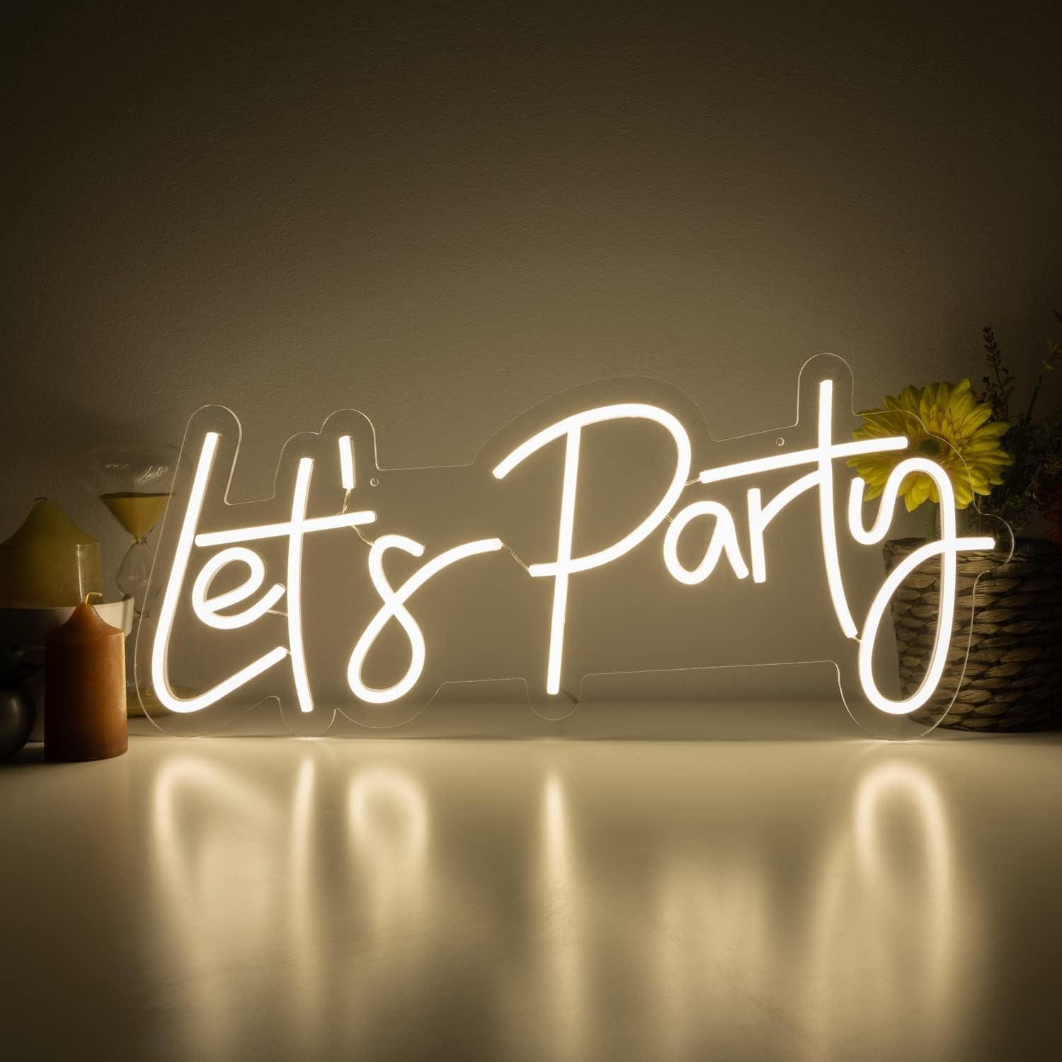 Lets Party - კედელზე დაკიდებული განათებული LED ნეონის ნიშანი